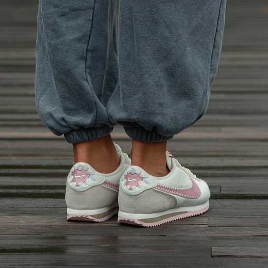 Кроссовки Nike Cortez Vintage "Valentines Day"   