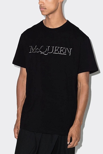 Чёрная оверсайз футболка Alexander McQueen embroidered logo   