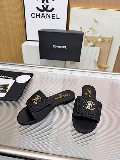 Женские кожаные шлёпанцы Chanel premium   