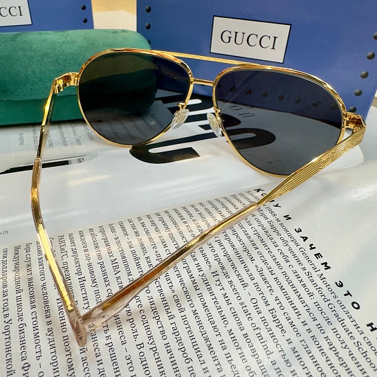 Солнцезащитные очки Gucci GG Monogram