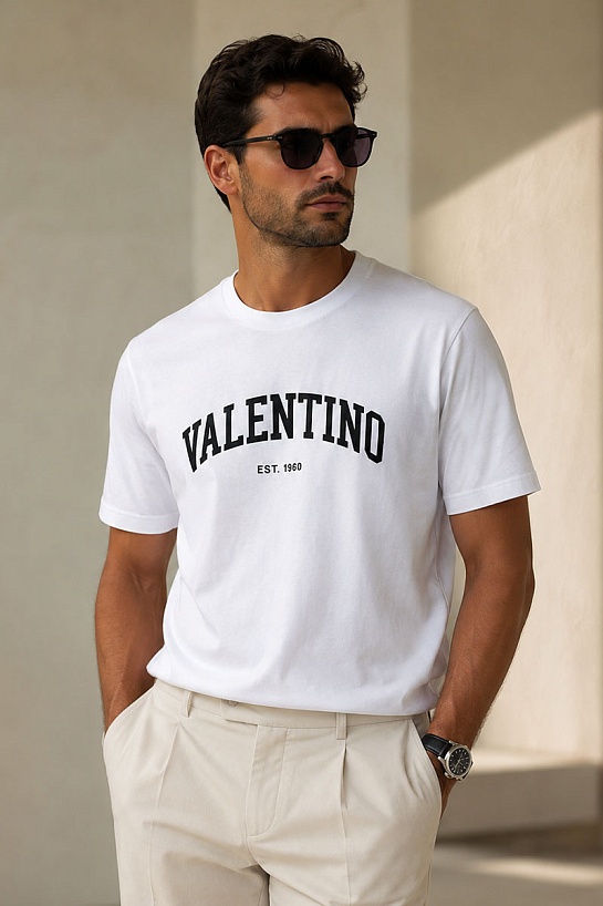 Мужская футболка Valentino белого цвета