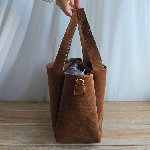 Женская замшевая сумка Prada 31x24 см   