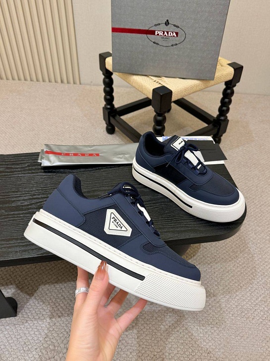 Комбинированные кроссовки Prada logo-plaque