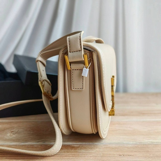 Кожаная сумка Yves Saint Laurent 19x17 см   