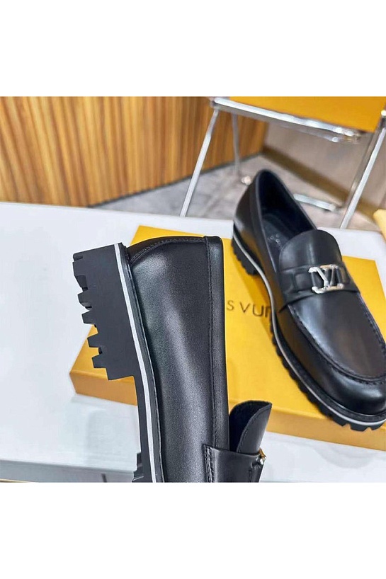 Мужские кожаные ботинки Louis Vuitton чёрного цвета