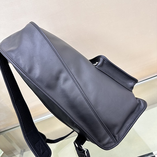 Кожаный рюкзак Burberry Shield Premium 46x39x21 см