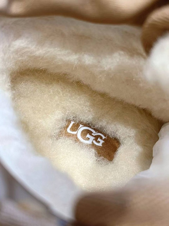 Женские ботинки с мехом UGG Neumel Weather Hybrid - Beige