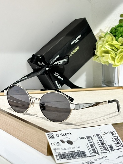 Солнцезащитные очки Yves Saint Laurent Eyewear   