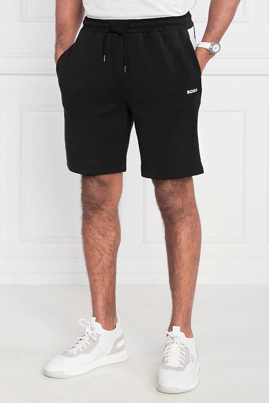 Мужские чёрные шорты Hugo Boss