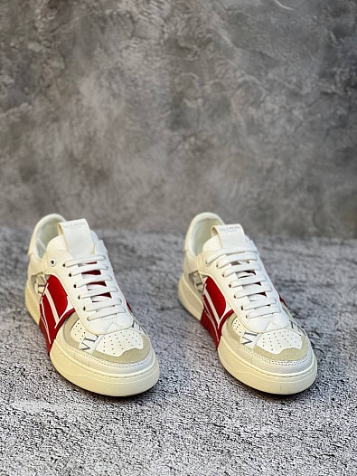 Женские кожаные кроссовки Valentino Gavani   