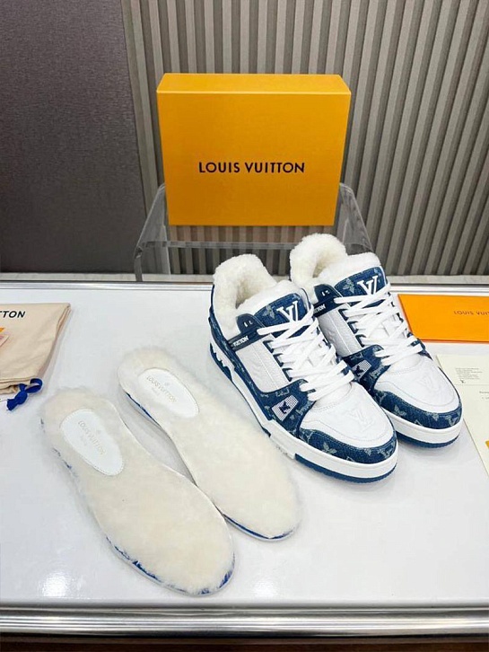 Кожаные кроссовки с мехом Louis Vuitton Trainer Premium - White / Blue