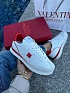 Женские кожаные кроссовки Valentino - White / Red