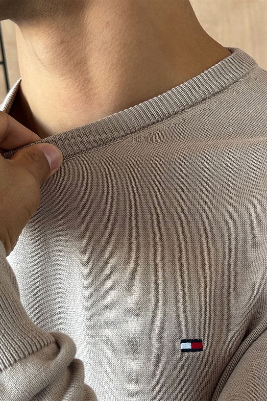 Мужская кофта Tommy Hilfiger бежевого цвета logo-embroidered