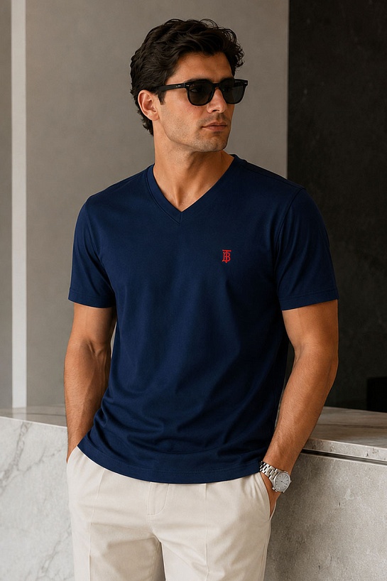 Синяя футболка Burberry Monogram Motif V-neck