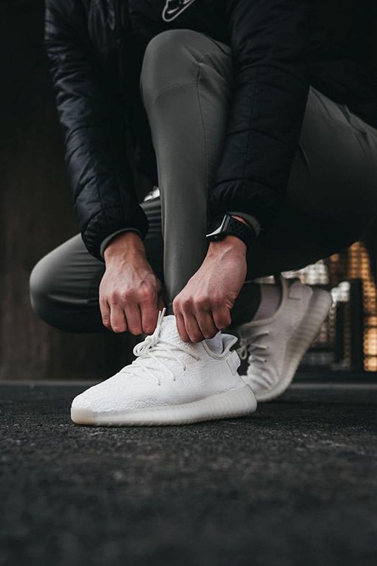 Кроссовки Adidas Yeezy Boost 350 V2 Triple White