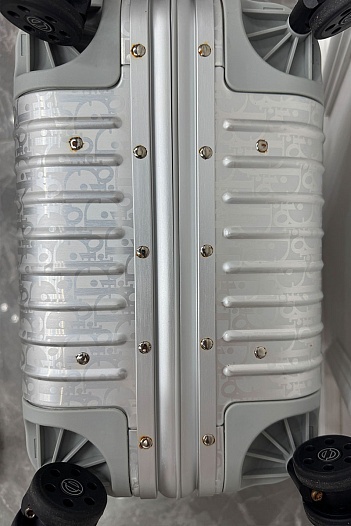 Чемодан Rimowa x Dior Aluminum S Premium 53x37x22 см   