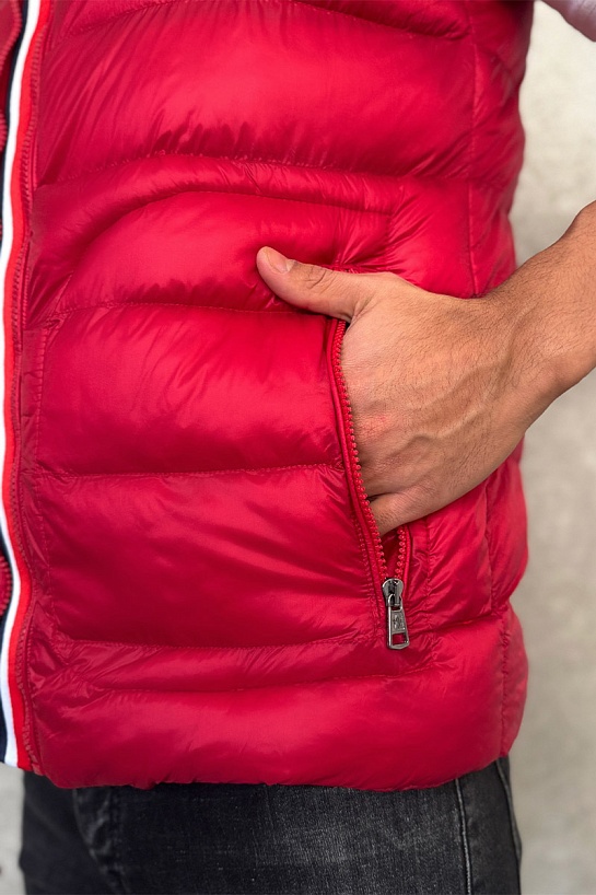 Мужской красный жилет Moncler logo-patch