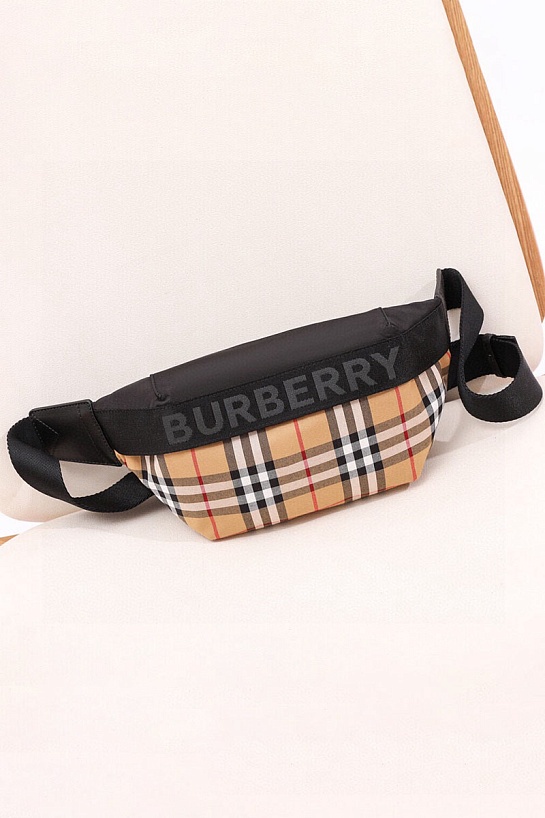 Бежевая сумка на пояс Burberry Sonny Premium 31x7.5x16 см