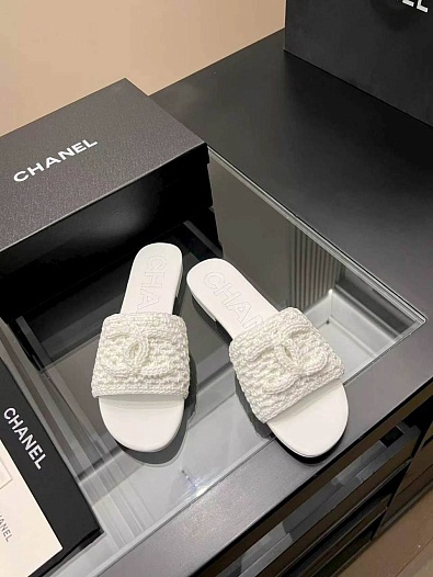 Женские кожаные шлёпанцы Chanel premium   