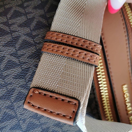 Женская кожаная сумка Michael Kors Kenly Small Crossbody 33x16 см