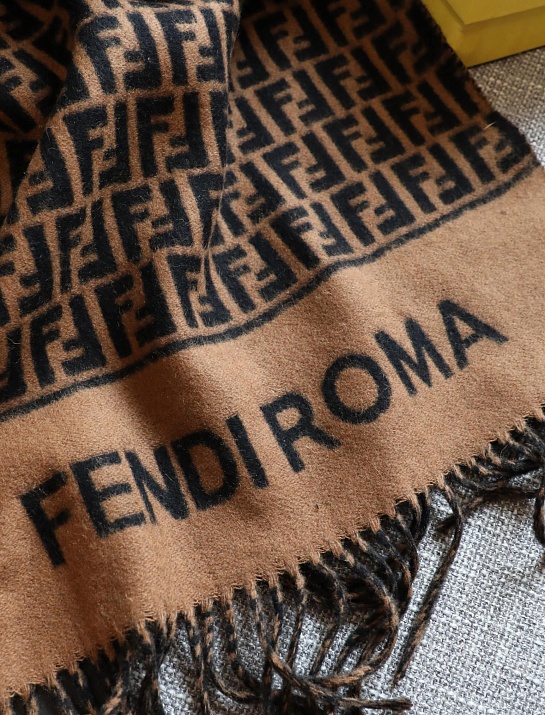Шарф Fendi Roma premium 140x140 см