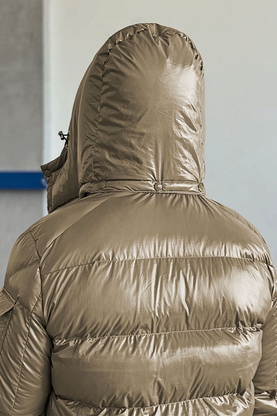 Мужской пуховик Moncler Maya 70 - Beige