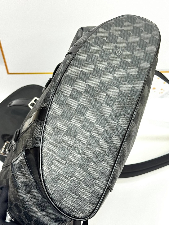 Кожаный рюкзак Louis Vuitton Christopher MM Premium