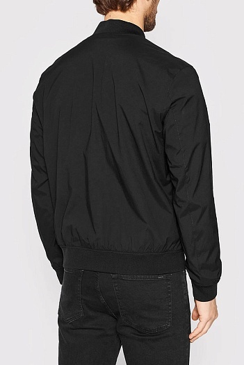 Мужская ветровка Hugo Boss чёрного цвета   