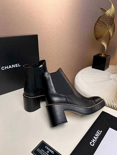 Женские кожаные сапоги Chanel premium - Black   