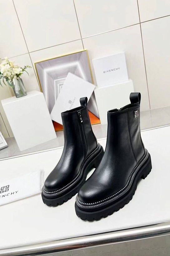 Женские кожаные ботинки Givenchy чёрного цвета
