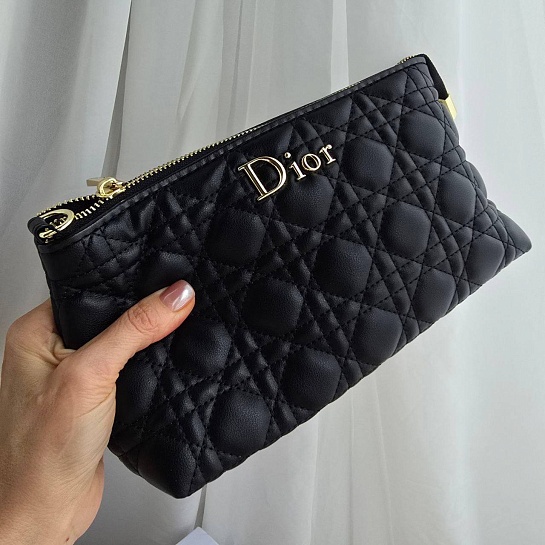 Кожаная чёрная сумка Dior 24x20 см