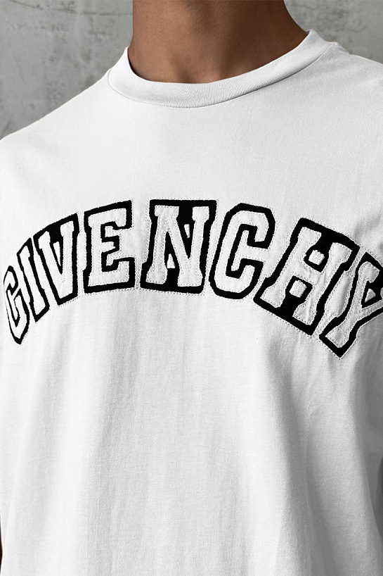 Белая оверсайз футболка Givenchy college logo-embroidered
