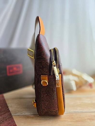 Кожаная сумка Etro Sling с узором пейсли 28x18 см   