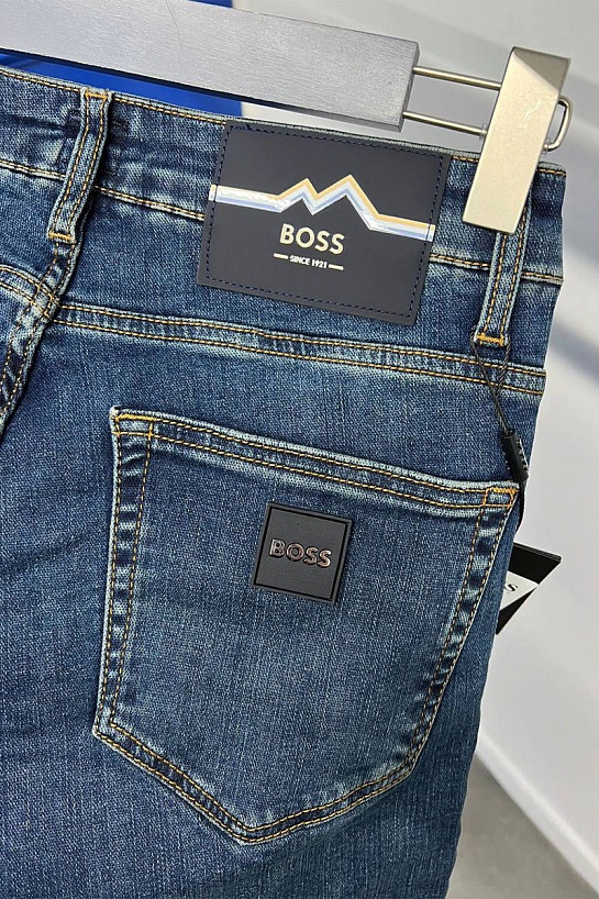 Мужские тёмно-синие джинсы Hugo Boss