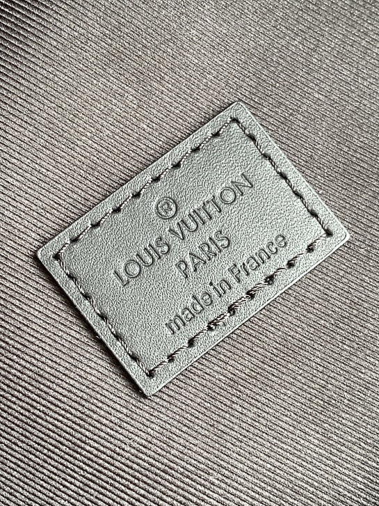 Кожаный рюкзак Louis Vuitton Discovery Premium 38x29x20 см