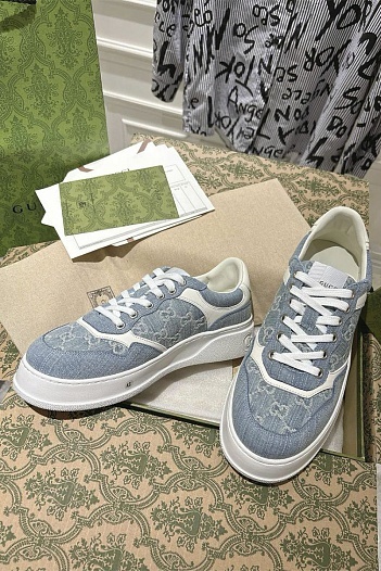 Женские кроссовки Gucci GG Interlocking   