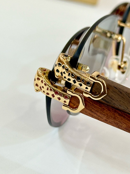 Солнцезащитные очки Cartier