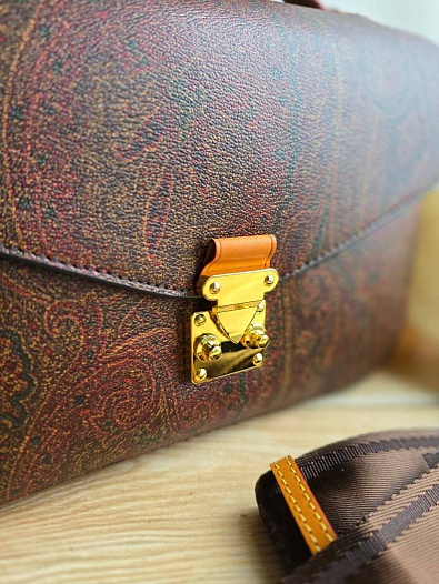 Кожаная сумка Etro с узором пейсли 24x17 см   