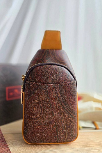 Кожаная сумка Etro Sling с узором пейсли 28x18 см   