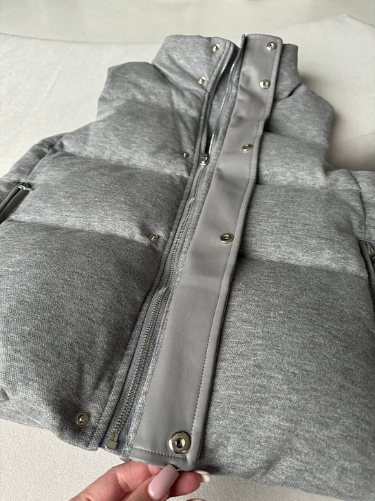 Женская серая жилетка Loro Piana