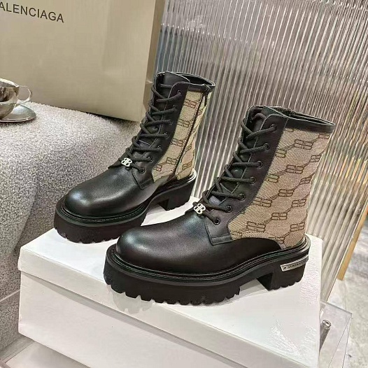 Женские кожаные ботинки Balenciaga чёрного цвета   