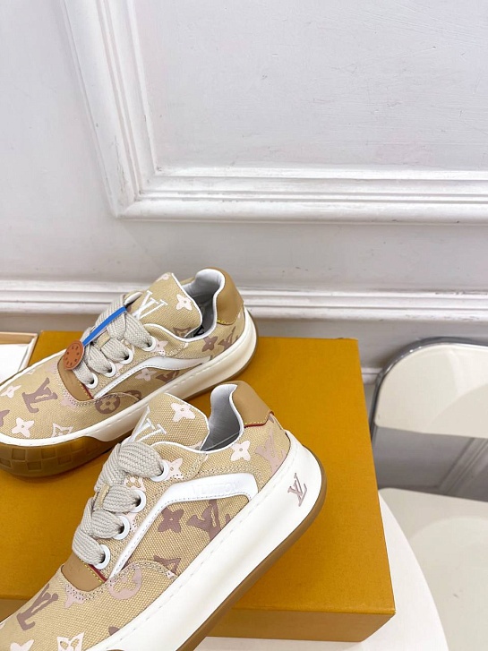 Женские кроссовки Louis Vuitton Tilted premium