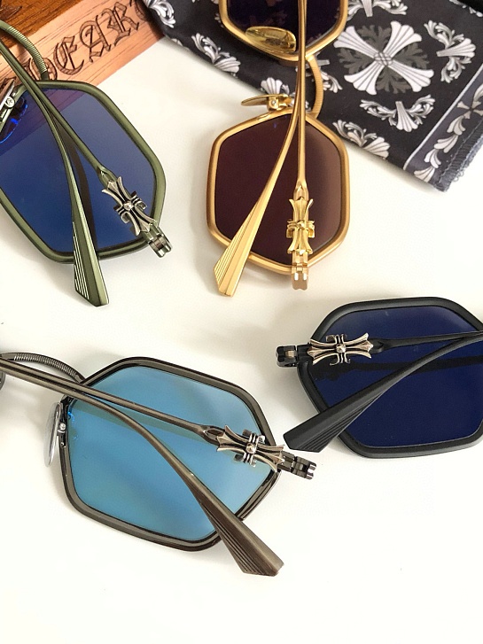 Солнцезащитные очки Chrome Hearts Datass