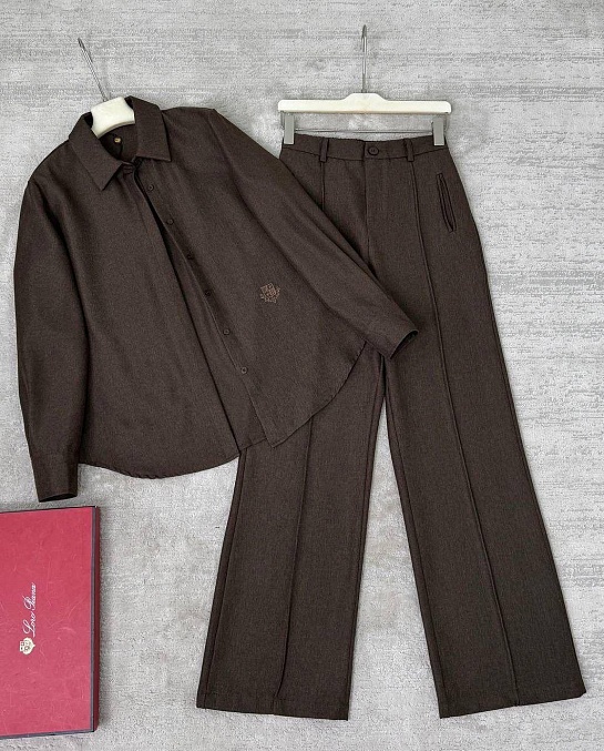 Женский костюм Loro Piana premium коричневого цвета
