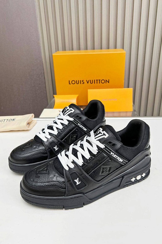 Кожаные кроссовки Louis Vuitton Trainer Monogram - Black