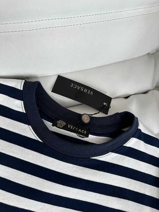 Женская футболка в полоску Versace