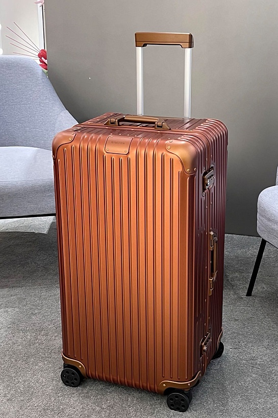 Чемодан Rimowa Aluminum Trunk Premium 77x42x36 см