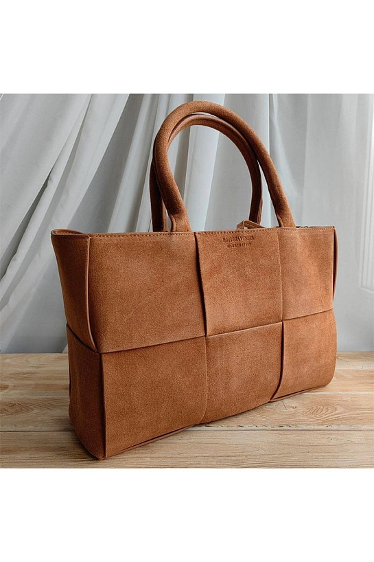 Замшевая сумка-тоут Bottega Veneta Arco Medium 36x25 см - Beige