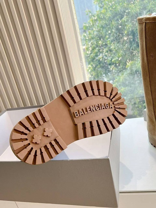Женские ботинки Balenciaga Alaska Fur High Boot Premium  - Brown