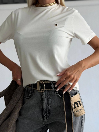 Женская базовая футболка Ami белого цвета premium   